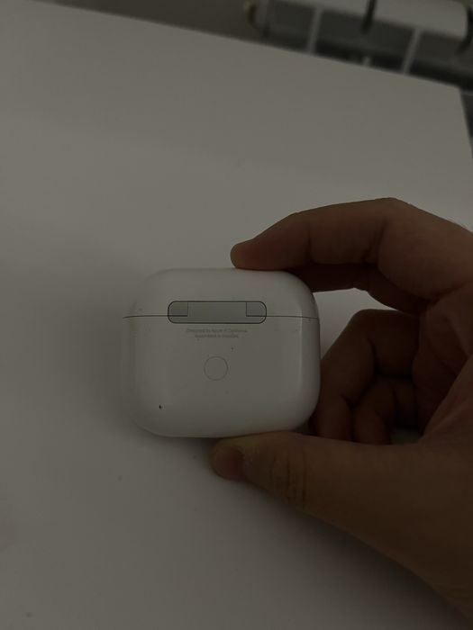 Продам airpods 3