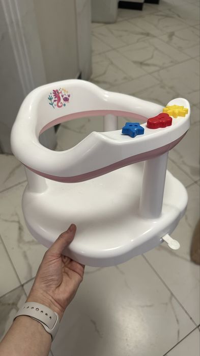 Сиденье для ванной малышу