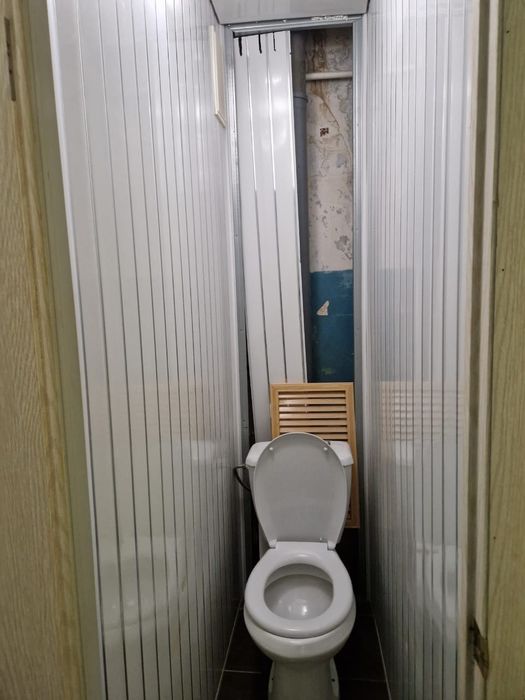 Продаётся 4 комн квартира Революция