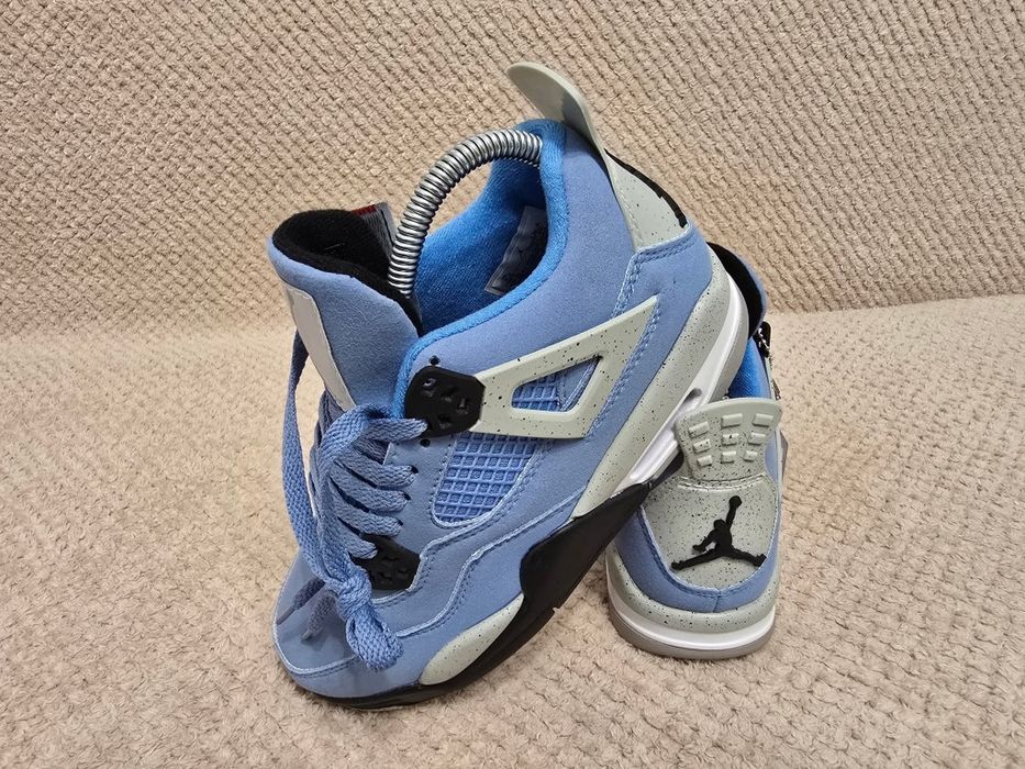 Nike Jordan 4 university blue nr 36 37 38. 39 40 preț 400 lei
