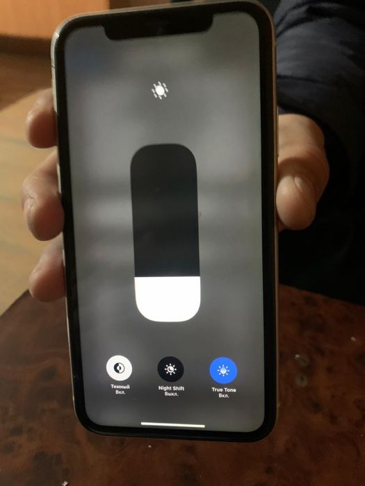 Продам Iphone 11