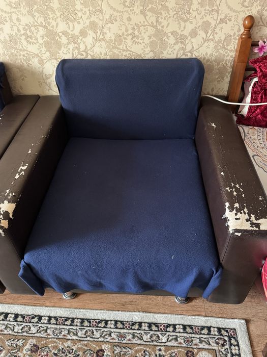 Продаю 2 кресла-кровати.