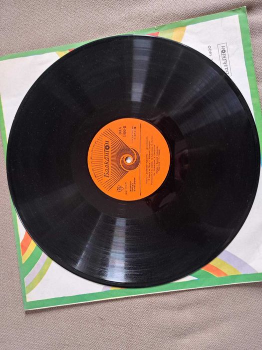 Комплект Грамофонни плочи с БГ приказки