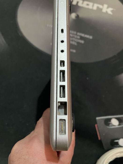 Aplle Macbook functional