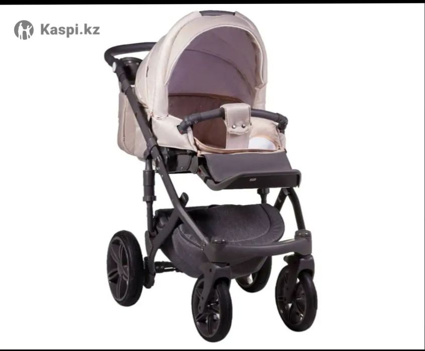 Продам детскую коляску. Adamax