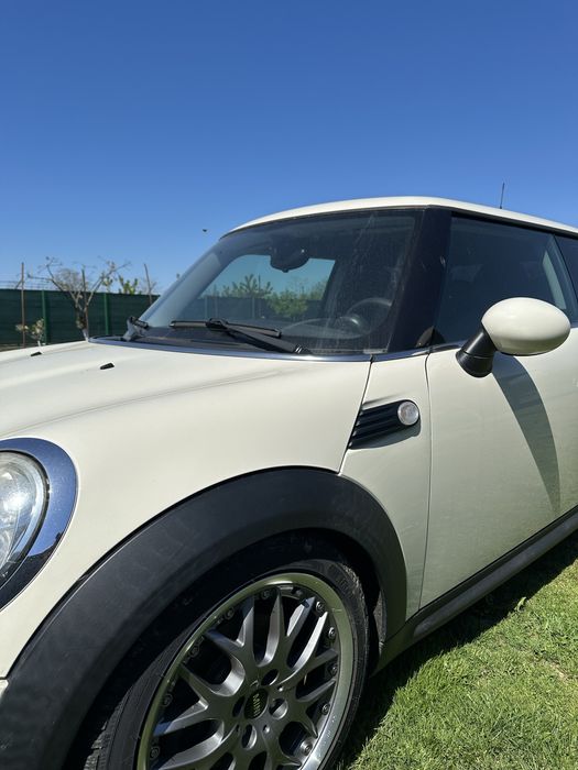 Vand Minicooper one /70.000 km