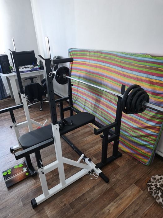 Штанга со скамьей