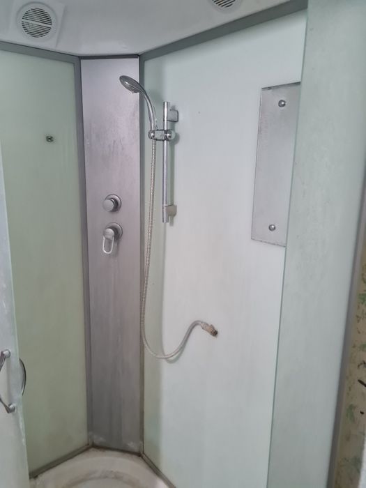 Душевая кабинка жақсыжағдайы.