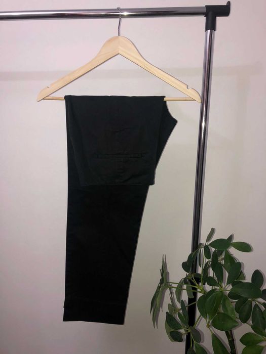 Pantaloni Armani negrii pentru femei