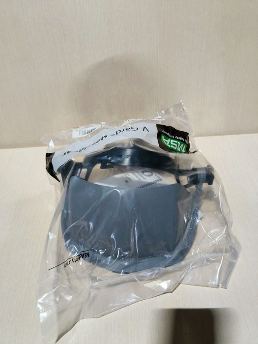 Продаются крепление для касок