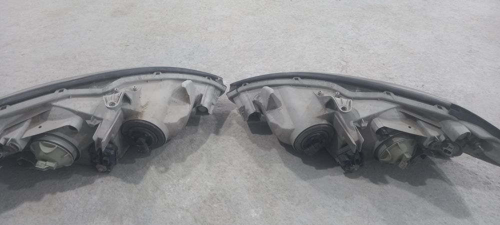 Фары на камри 35