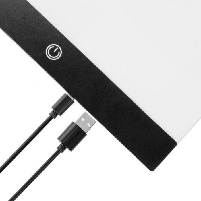 Plansă cu iluminare LED pentru desen. Dezvolta imaginatia si indemanar