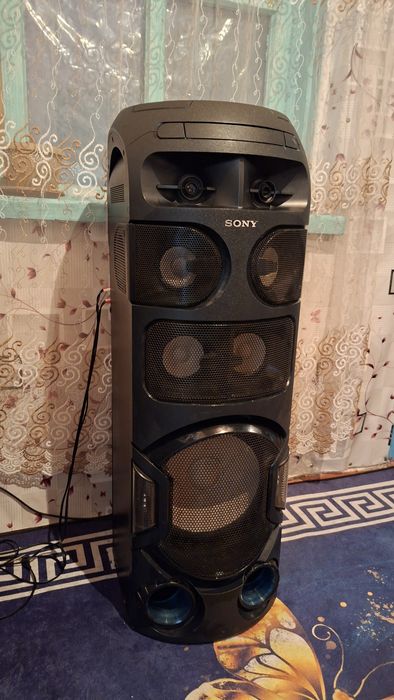 Продаётся колонка Sony