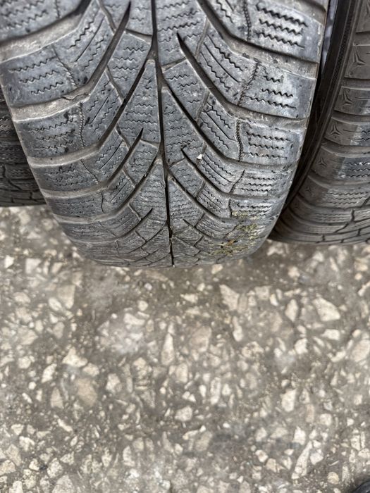 4 броя зимни Kumho 215/45 R16 Dot 2024 ном 500