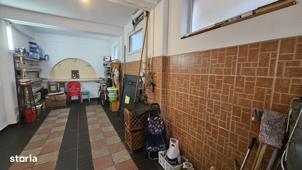 Marasesti-Central-vila S+P+1+M- ter- 410 mp la 480000 euro