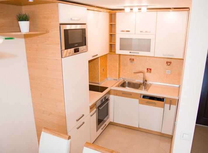 Продава се Двустаен апартамент в София, Зона Б-18 - 68 кв.м за 2353 €/кв.м - Снимка #1
