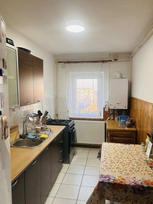 Apartament 2 camere de inchiriat- termen lung