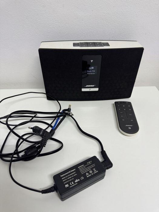 Boxa Bose SoundTouch Portable Wi-Fi | Internet Radio | Preseturi