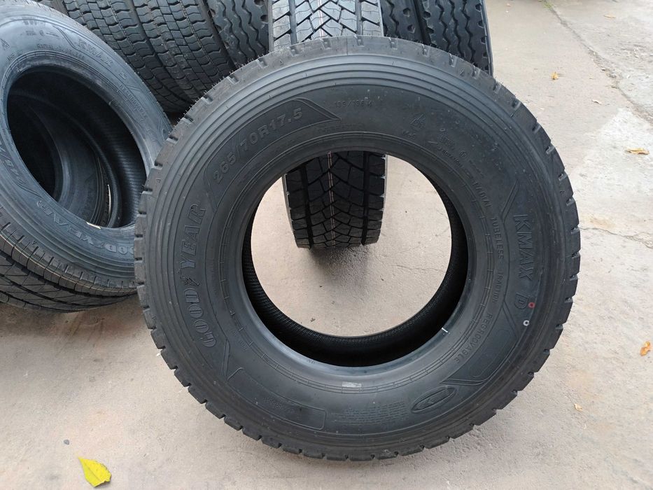 2 Нови гуми 265/70 R17.5 Goodyear KMax D 139/136M M+S  1050лв. С ДДС