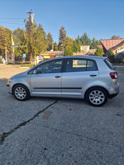 Vând vw golf 5 plus