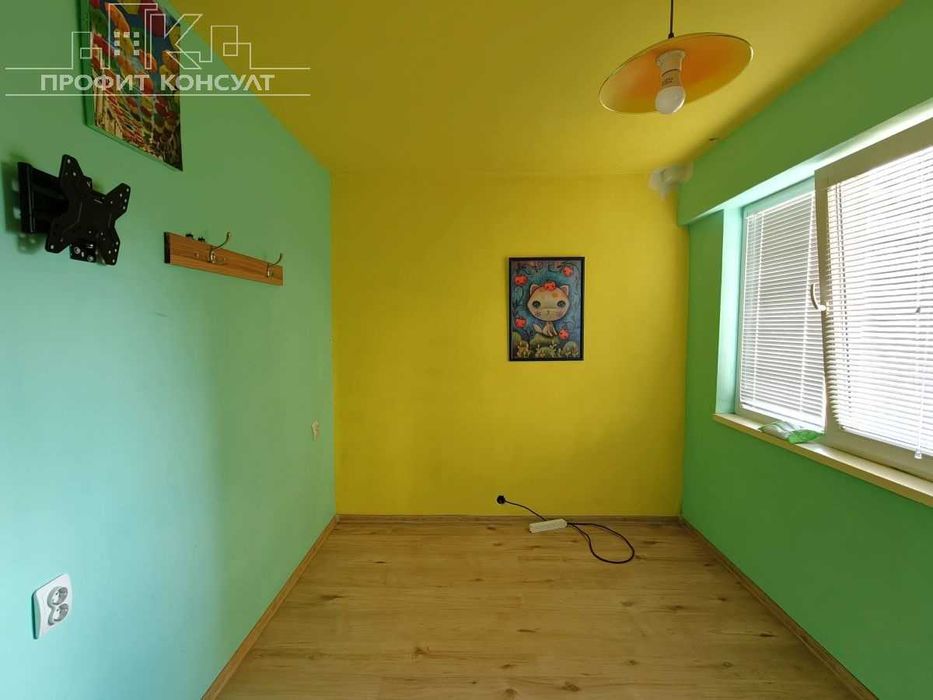 Двустаен, напълно обзаведен апартамент в кв. Зона Б