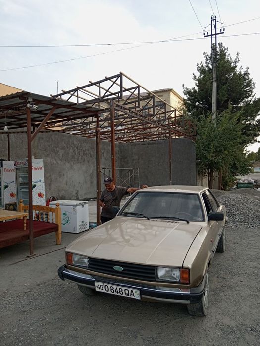 Автомашина Форд...