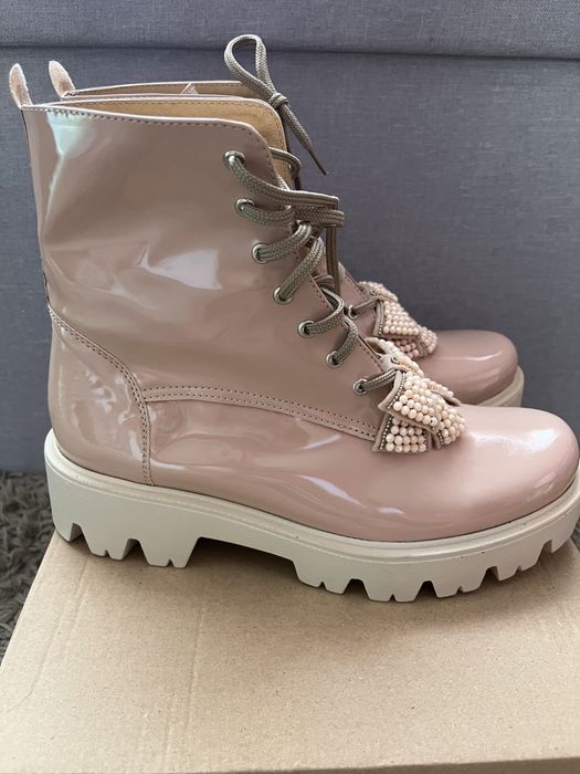 Bocanci usori de toamna