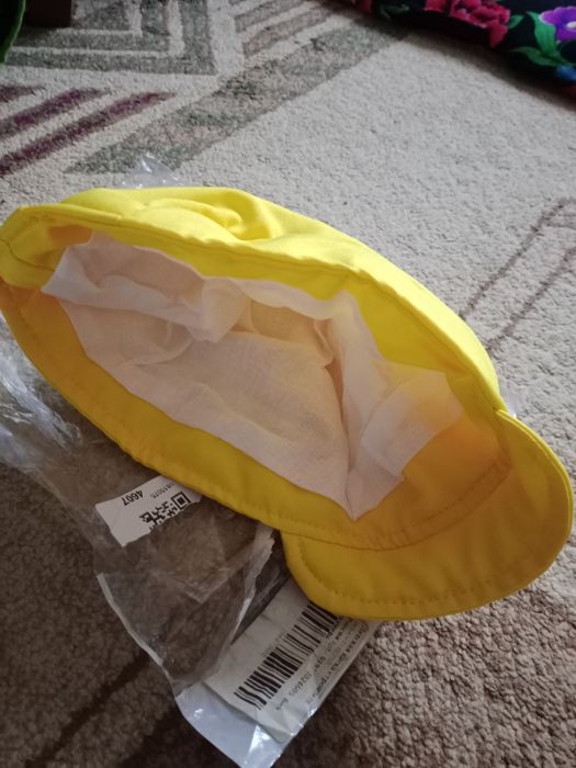 Детский шлем строителя