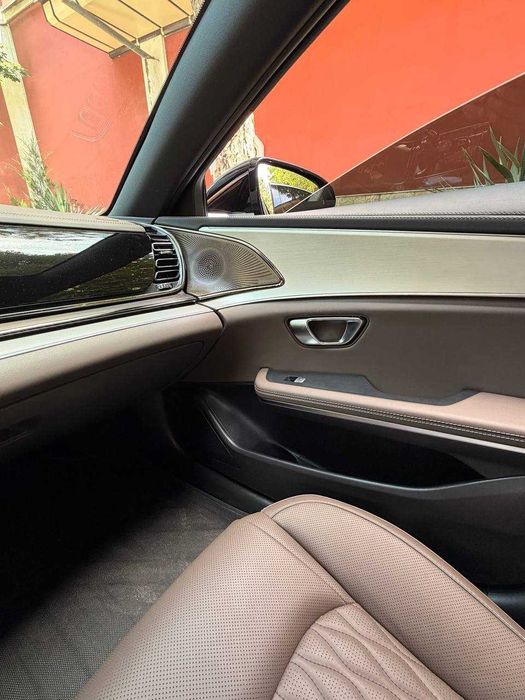 BYD HAN EV 605km 2024