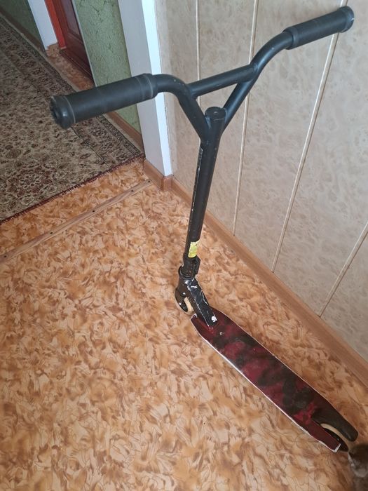 Продам трюковой самокат.