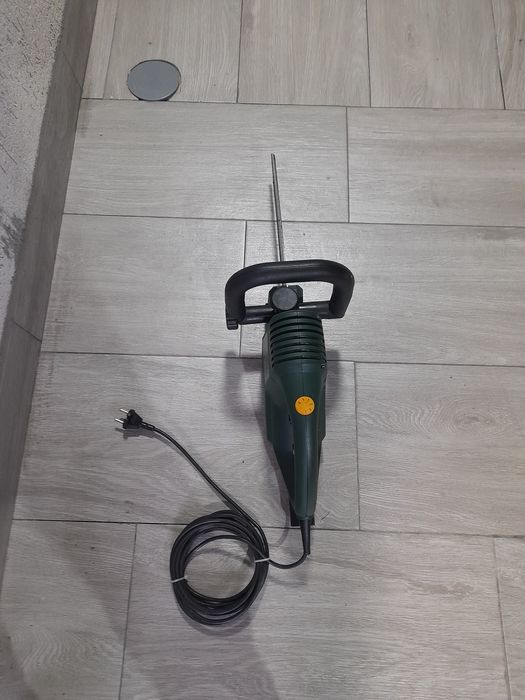Ferăstrău electric Bosch PFZ 1300 AE,