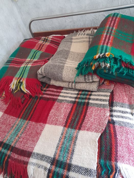 Чиста вълна ръчна  изработкоа