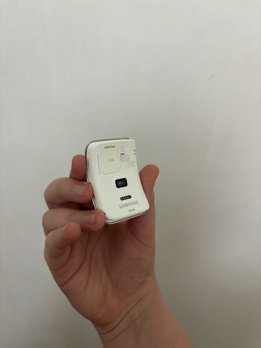 Vănd ceas samsung gear S negociabil