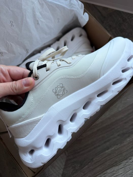 Маратонки OnCloud Running × LOEWE 23.5 см