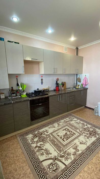 Продам 2-комн, Береке, 65 кв.м.