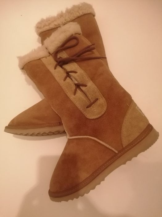 UGG Cizme ghete blana