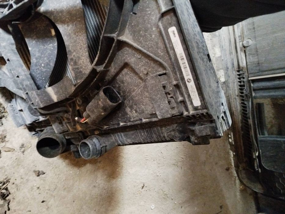 Пачка радиатори за бмв G20 G21 G22