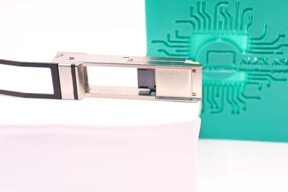 Adaptor Placa Retea Server Mellanox SFP+ to QSFP MAM1Q00A-QS