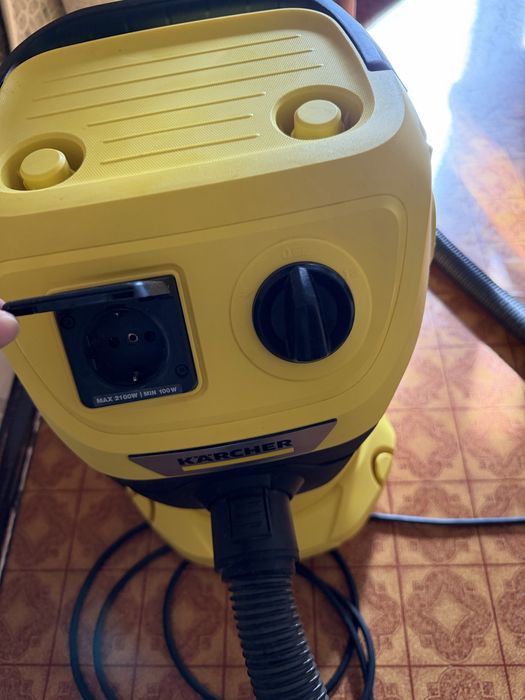 Строительный пылесос karcher