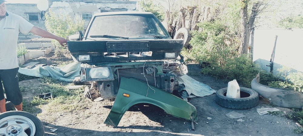 Продам ВАЗ 2109 аварийное состояние