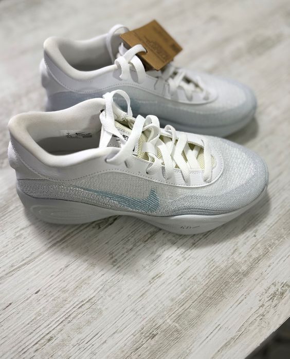 Adidaș Nike autentici în stare perfectă,complect nepurtați