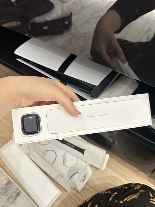 Смарт-часы Apple Watch SE 40mm