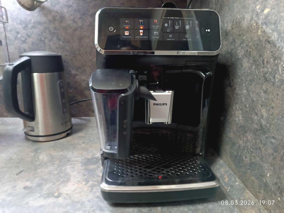 Кафеавтомат Philips EP3341/50 LatteGo