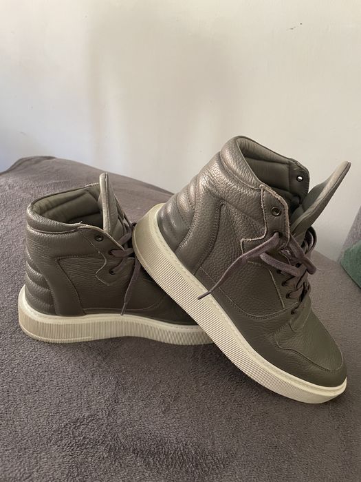 Adidasi Filling Pieces