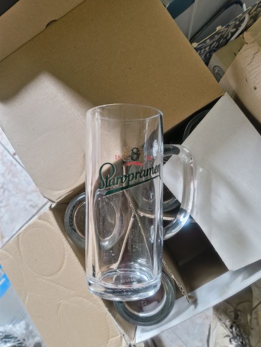 Halbe de bere. Ciuc, Golden brau, tuborg etc.
