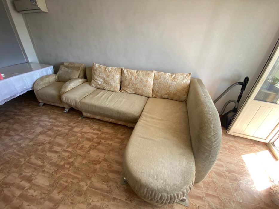 Продам Угловой диван с креслом