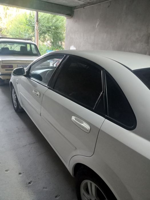 Ласетти сотилади ёки бартер мошинага