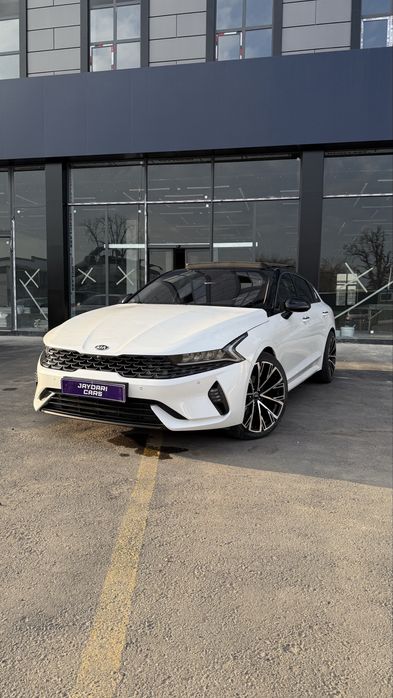 Kia K5 Prestige sotiladi