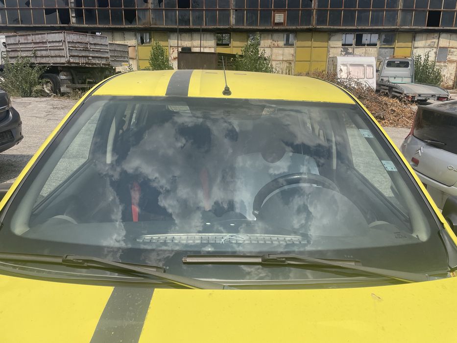 Челно стъкло за dacia sandero дачиа сандеро