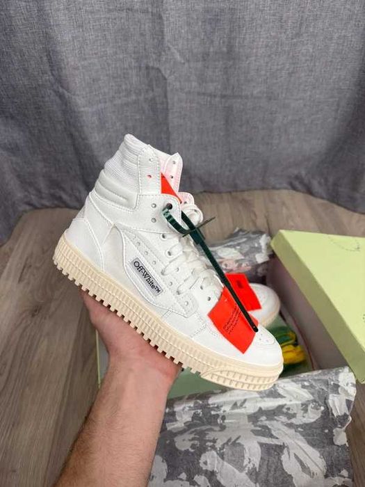 Off White Court Premium